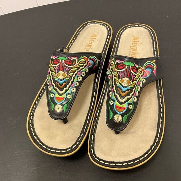 Alegria by PG Lite Women's Size 41 US 11 Moth Embroidered Open Toe Sandals Thong - Picture 1 of 10
